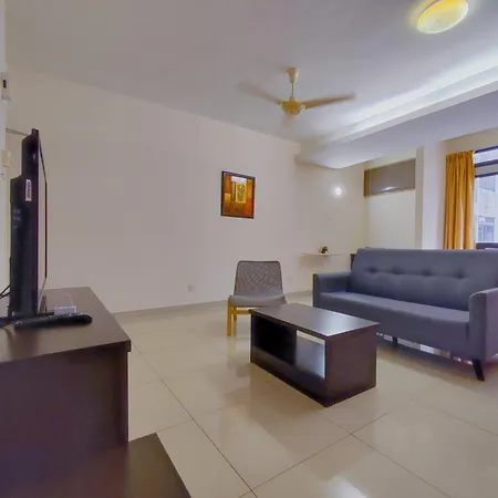Aj-Home Fahrenheit 88 Pavillion Bukit Bintang 8Pax Kuala Lumpur Bagian luar foto